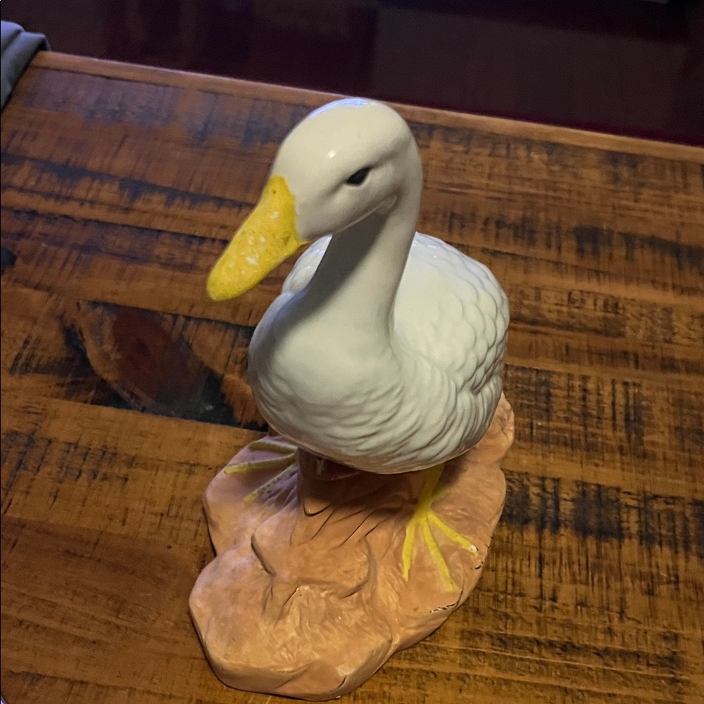 White Ceramic Bird Figurine - Picture 3 of 16